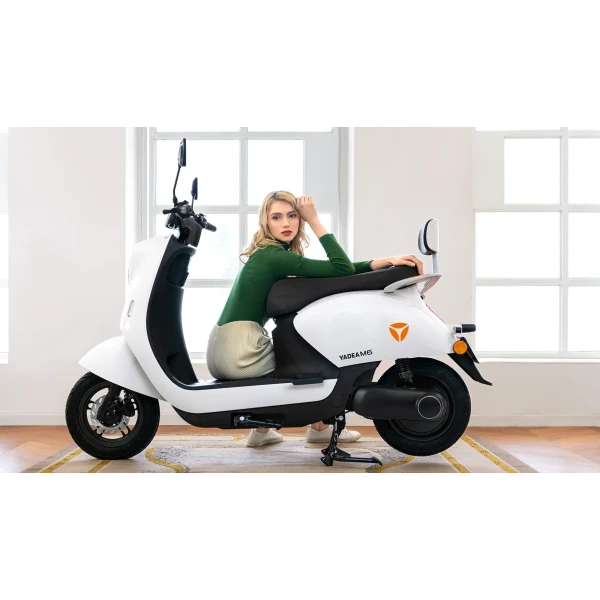 YADEA Baterijski skuter M6 72V 20Ah beli - Image 4